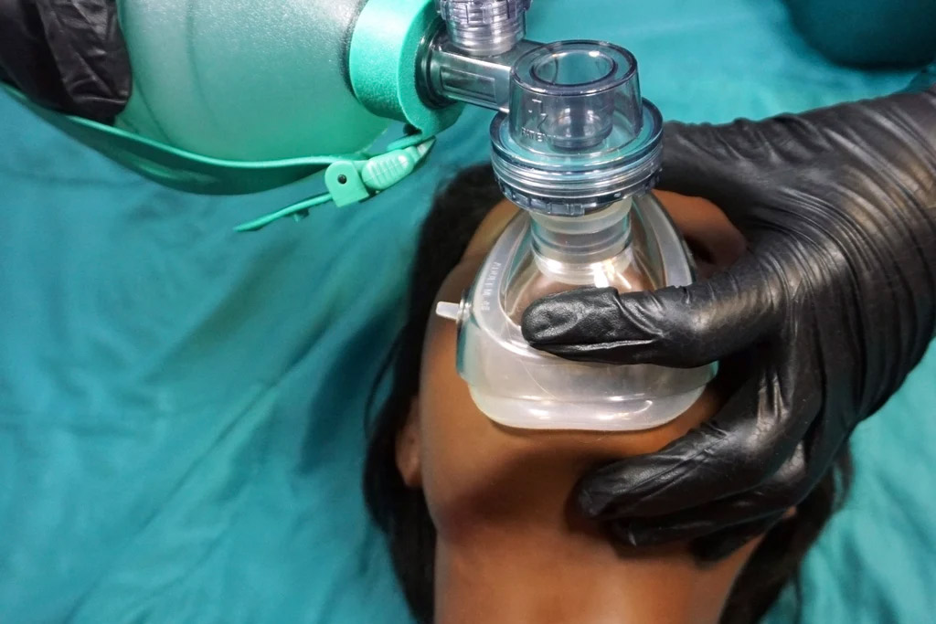 Airway Management (AM)